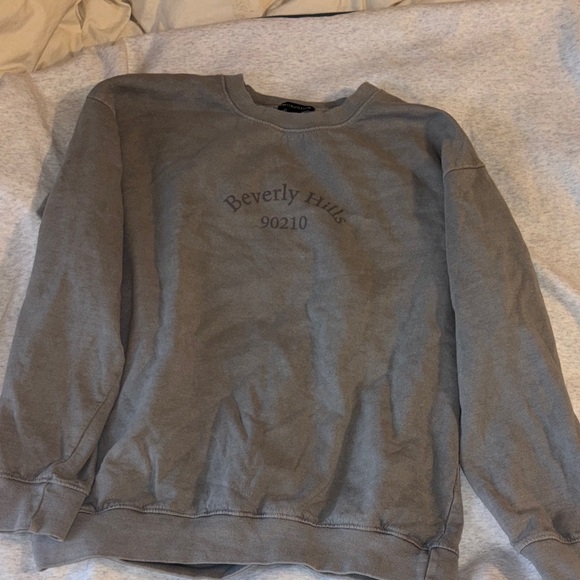 Gray Women’s Oversized Sweatshirt - Picture 1 of 2